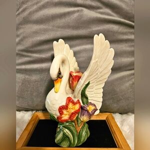 Swan,  Fitz & Floyd vintage